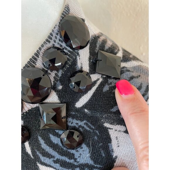 Black NWT Purple Pink Floral Cardigan Sweater with Black “Jewel” Accents Sz MP - Picture 5 of 10